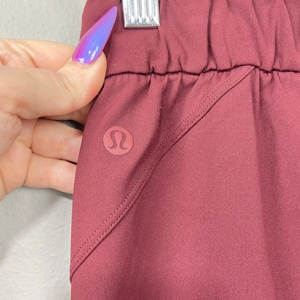 Lululemon Keep Moving Pants Size‎ 4 High Rise Burgundy Cassis Athleisure Casual